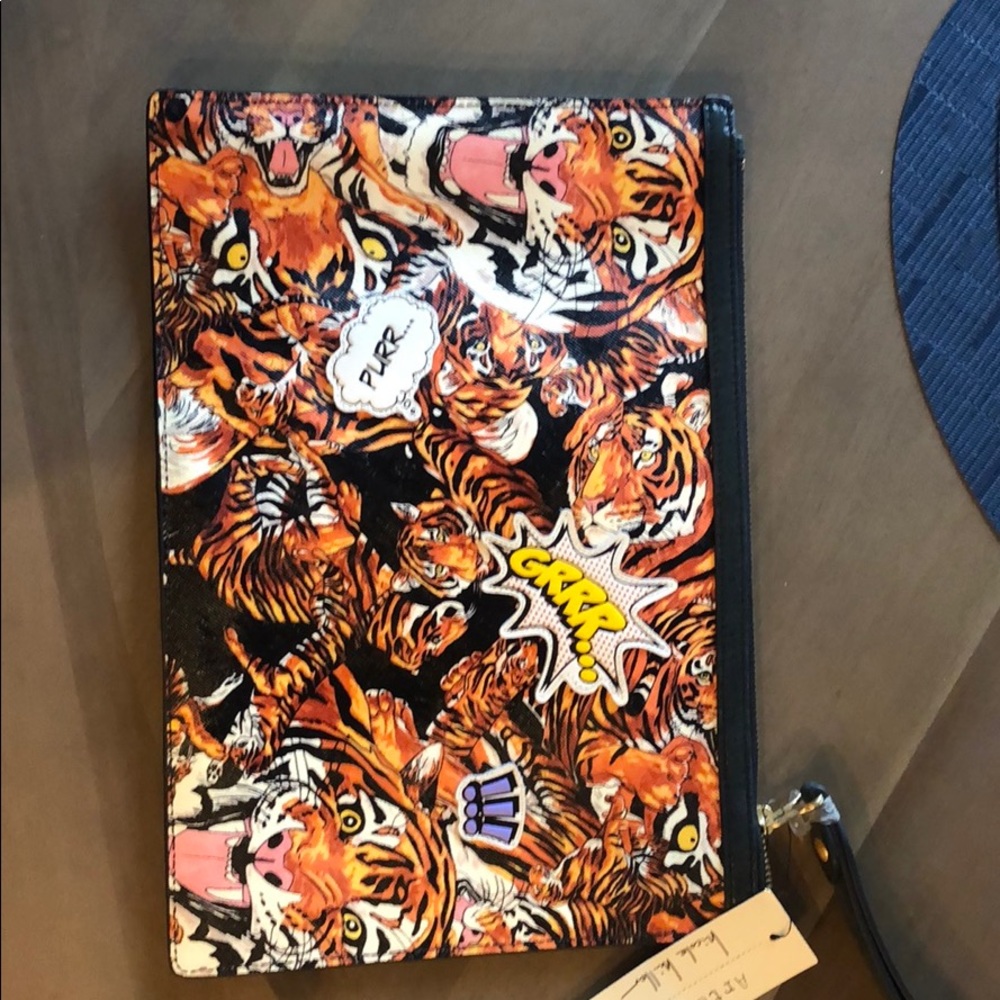 NWT Nicole Miller Tiger Clutch